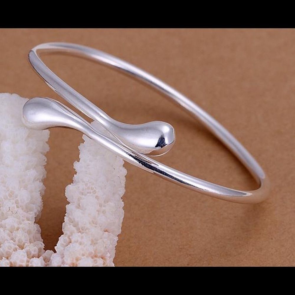 + Silver Water Drop Adjustable Bracet